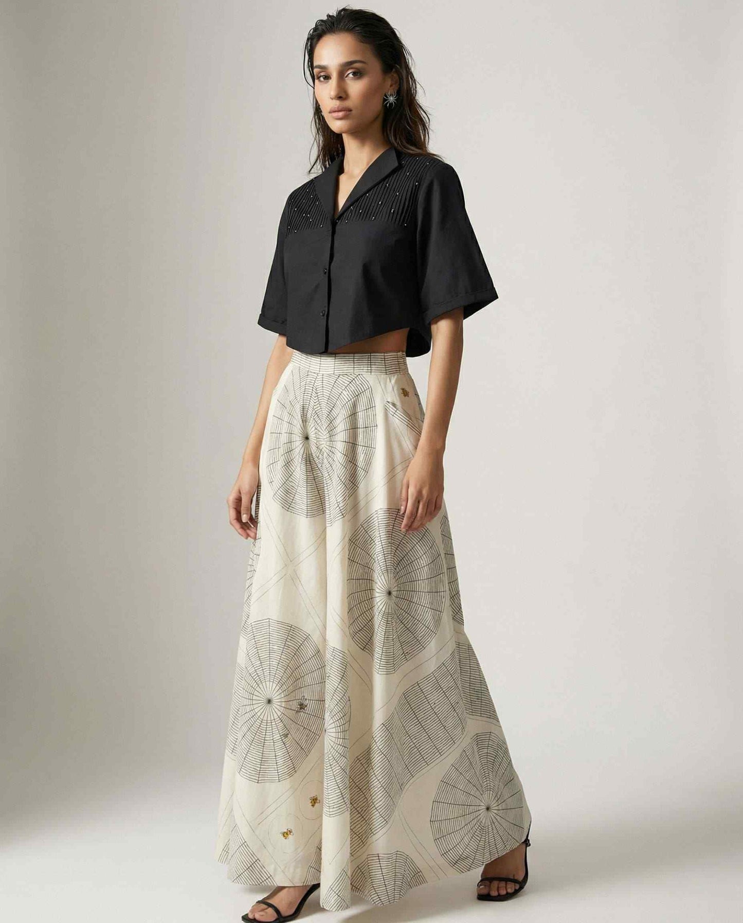 Noir Pleat Crop